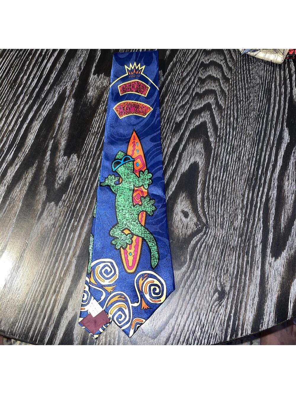 GECKO Lizard Hawaii NECKTIE Surfboard  Sunglasses Waves Blue Green Made USA (A1)